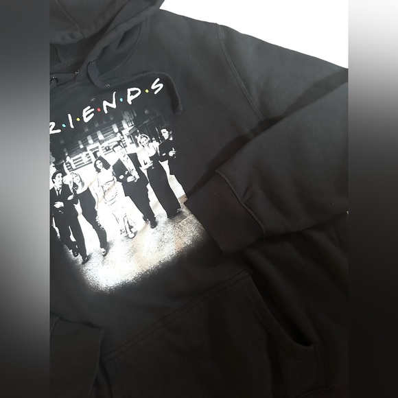 FRIENDS Wedding Pullover Hoodie size‎ Medium - Picture 3 of 4